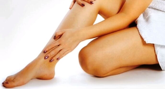 Varicose veins in the legs provoke pain