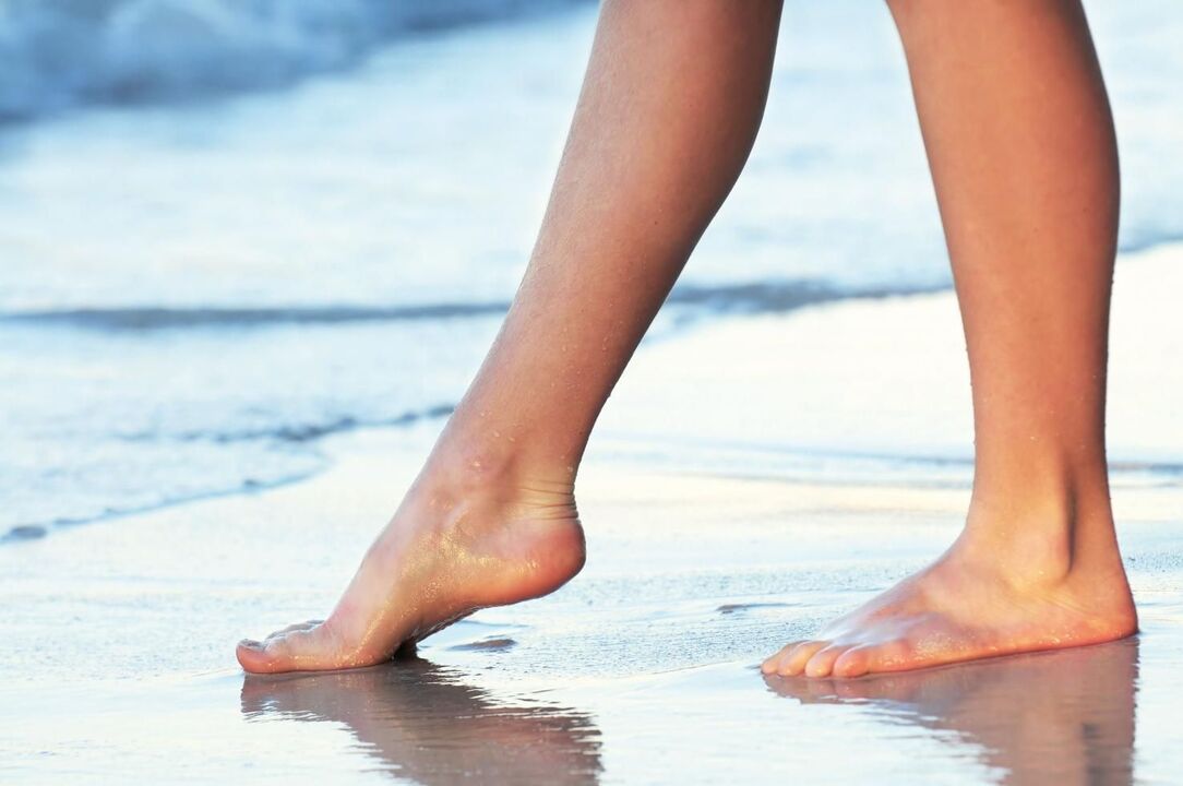 Prevention of varicose veins - walking on water barefoot